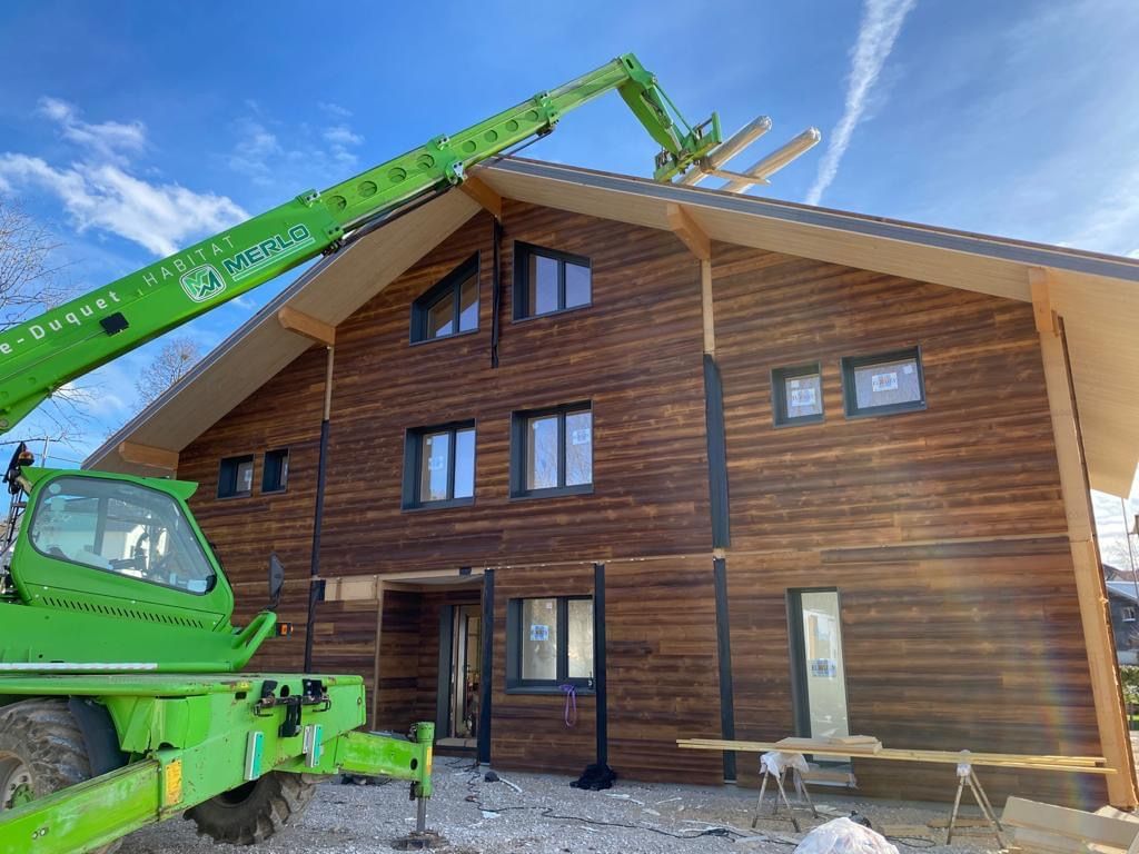 https://notrechalet.fr/uploads/2026/01/pendant-la-construction-notre-chalet-2.jpg