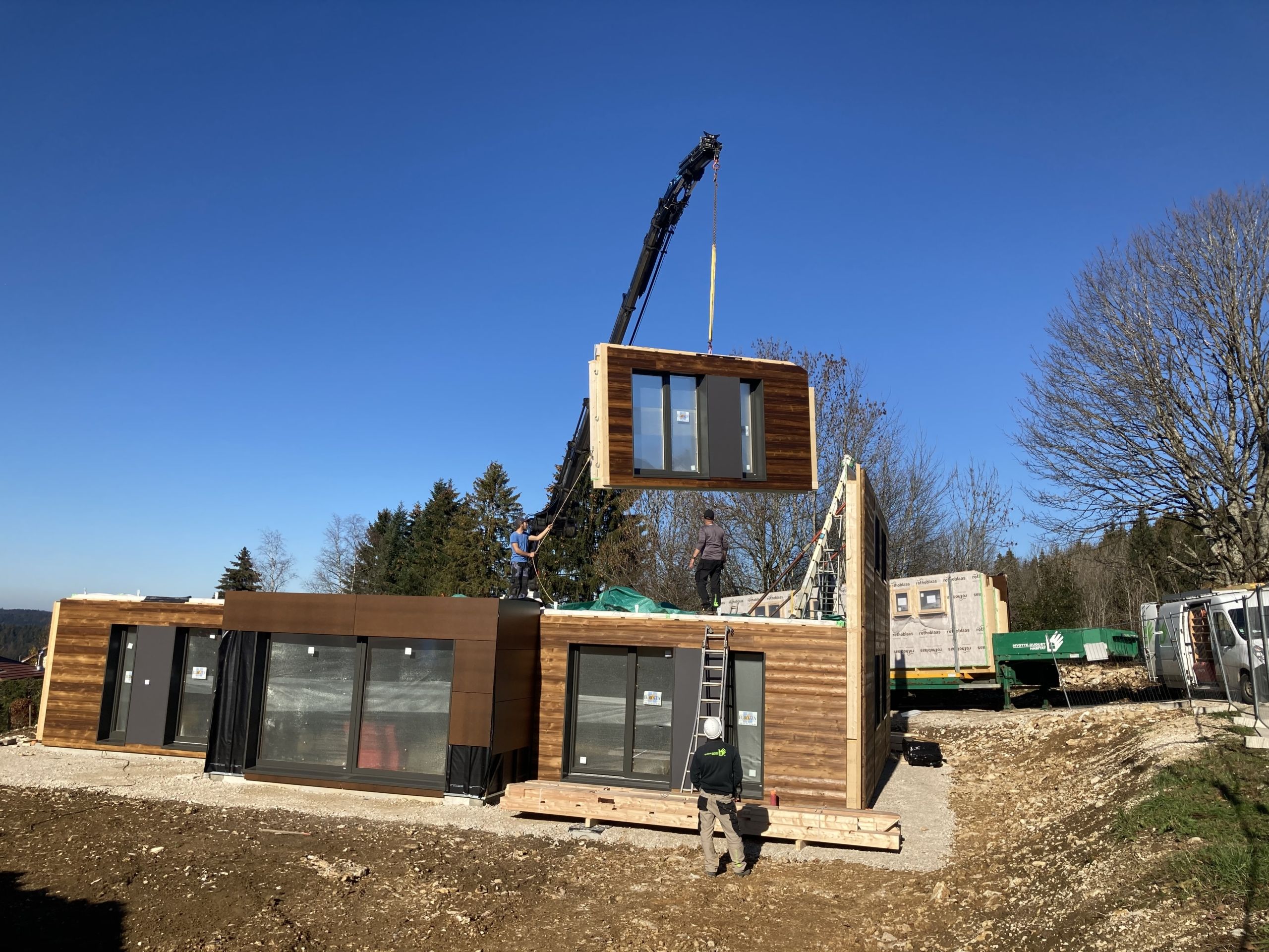 https://notrechalet.fr/uploads/2026/01/pendant-la-construction-notre-chalet-23-scaled.jpg